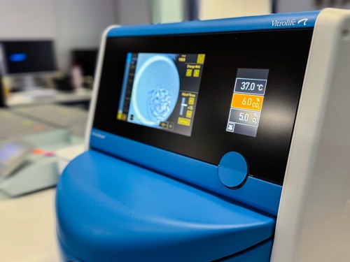 EmbryoScope+ time-lapse incubator
